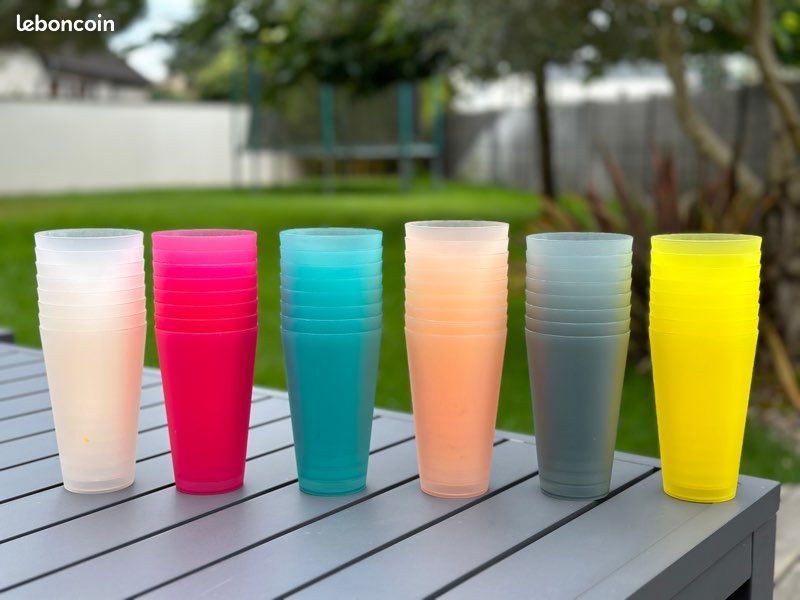 48 gobelets plastique à louer (image 1)