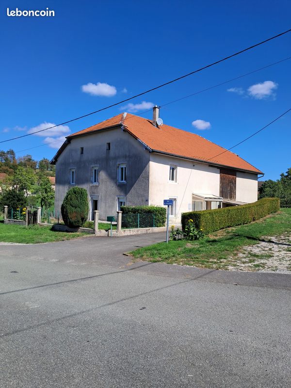 Maison 5 pièces 166 m² · à Crosey-le-Petit · 166 m² · 165 000 €