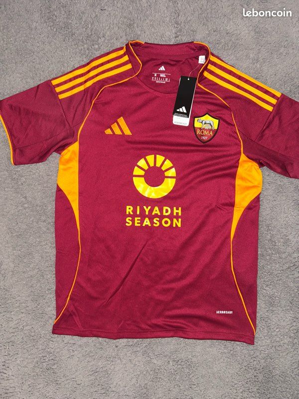 Maillot De Football AS Roma - Taille M - Pour Supporter Les Giallorossi !