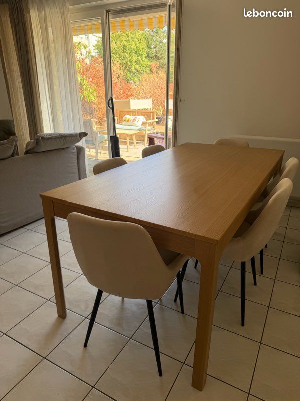 Lot Table + 4 chaises – 180/240 cm (image 2)