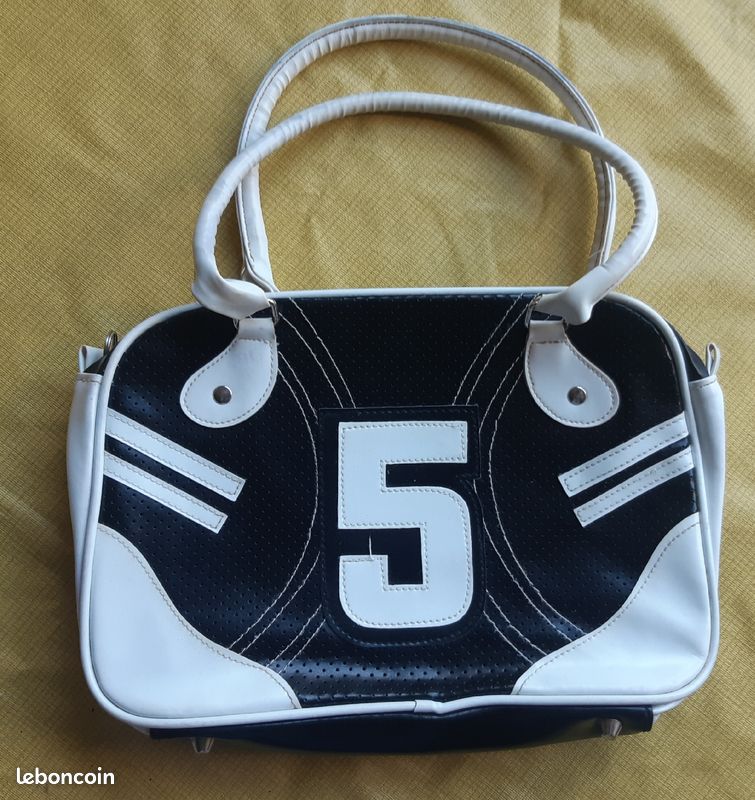 Sacs a main adidas femme Accessoires Bagagerie