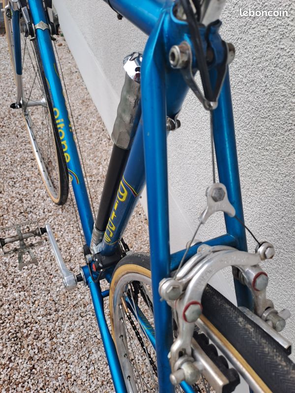 Velo course gitane t 60 racing team 10 vitesses + 2 garde bout+ porte bidon - Vélos