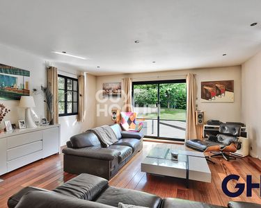Maison 1 350 000 € - 270 m²