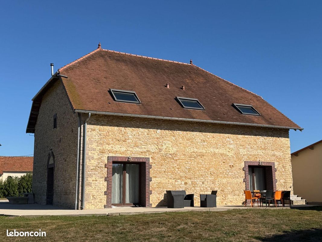 Maison 6 pièces 255 m² · à Fralignes · 255 m² · 271 350 €