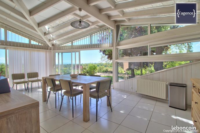 Propriété 6 pièces 163 m²
