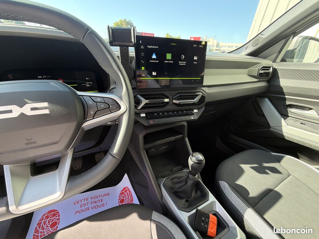 Dacia BIGSTER Mild Hybrid 140 Extreme (image 15)