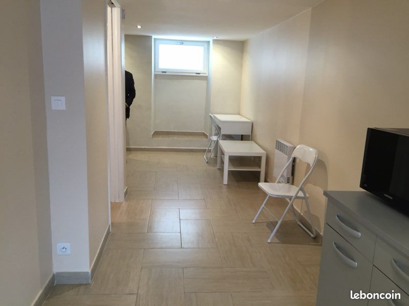 Local commercial 1 pièce 28 m² · à Nantes · 28 m² · 410 €/mois