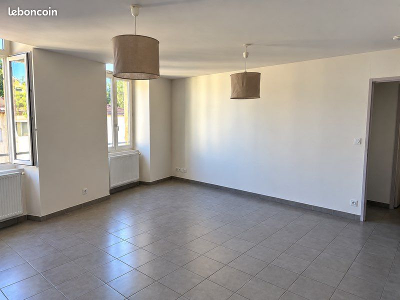 Appartement 2 pièces 59 m² · à Romans-sur-Isère · 59 m² · 550 €/mois