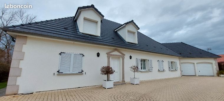 Pavillon 9 pièces 291 m²