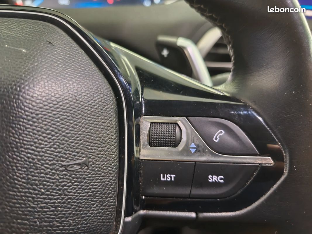 PEUGEOT 3008 1.2 PureTech 130ch Allure EAT6 - 2017 - Suivi complet Peugeot - Climatisation - i-Cockpit - Carplay (image 13)