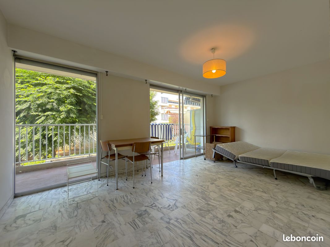 Appartement 1 pièce 27 m² · à Cagnes-sur-Mer · 27 m² · 180 000 €