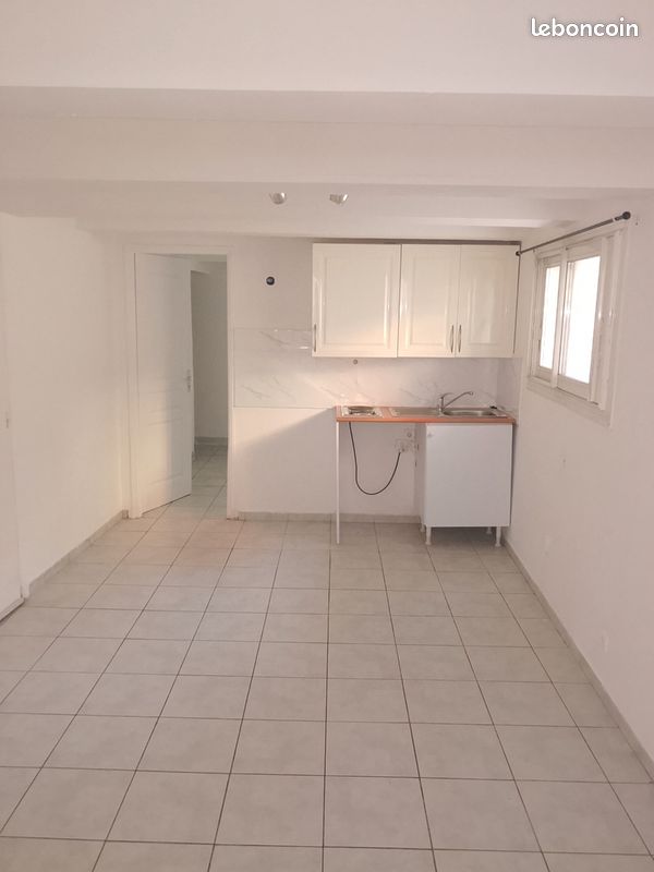 Appartement 3 pièces 33 m² · à La Seyne-sur-Mer · 33 m² · 590 €/mois