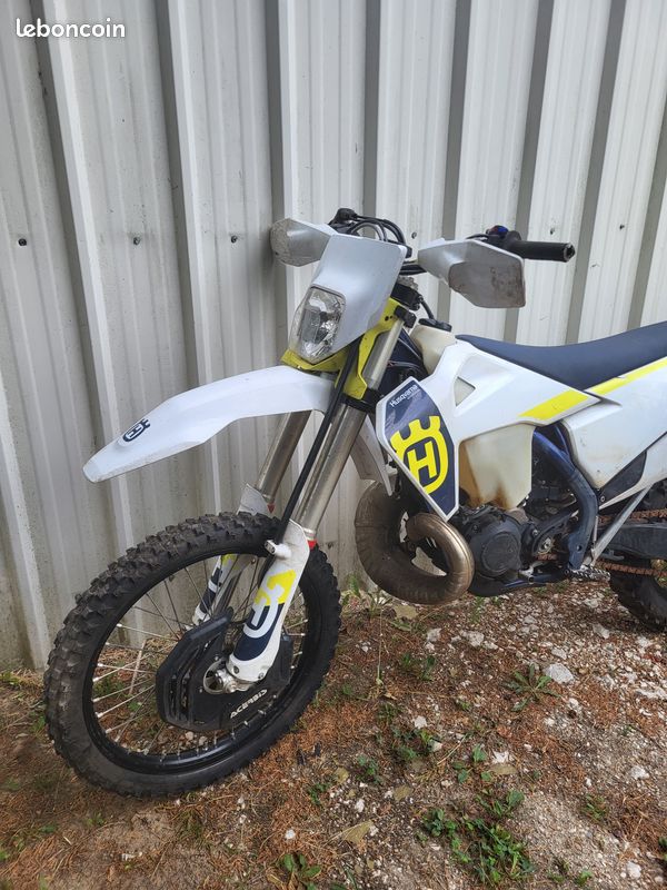 HUSQVARNA 300 TEI de 2023 pour pièce détachée au détail (image 3)