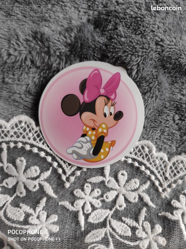 Autocollant Disney en PVC " 69 " (image 4)