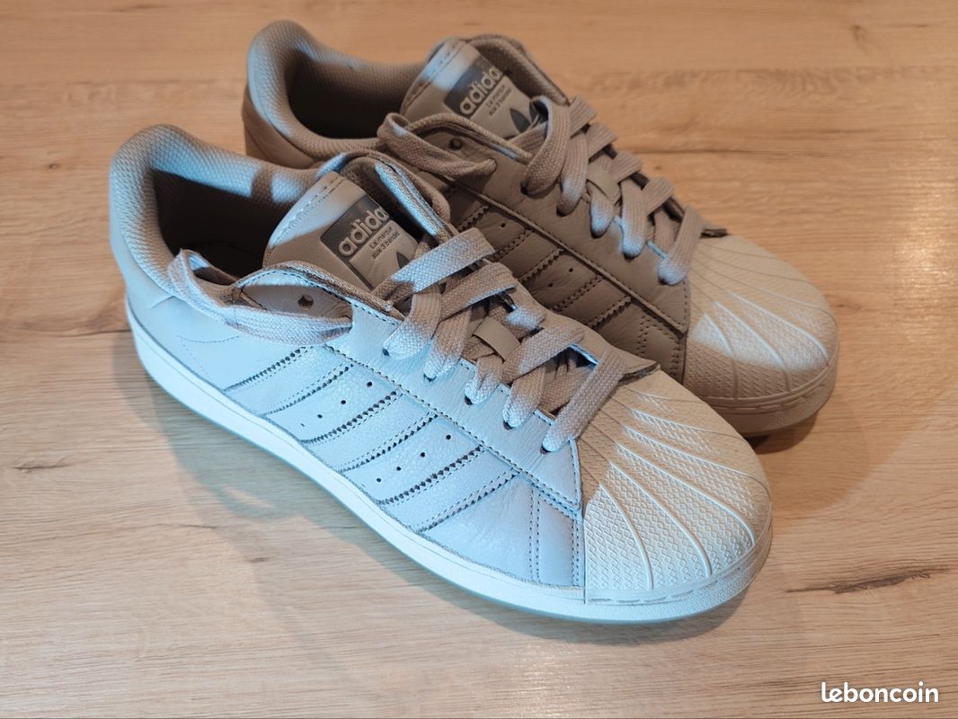 Adidas Superstar Gris Blanc Adidas Superstar 43 1/3 Gris Clair