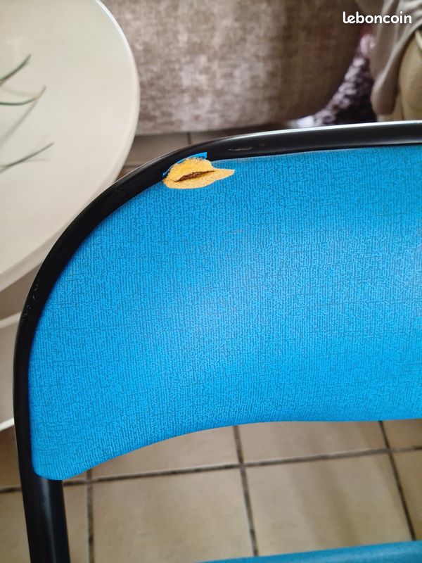 4 chaises bleues (image 4)