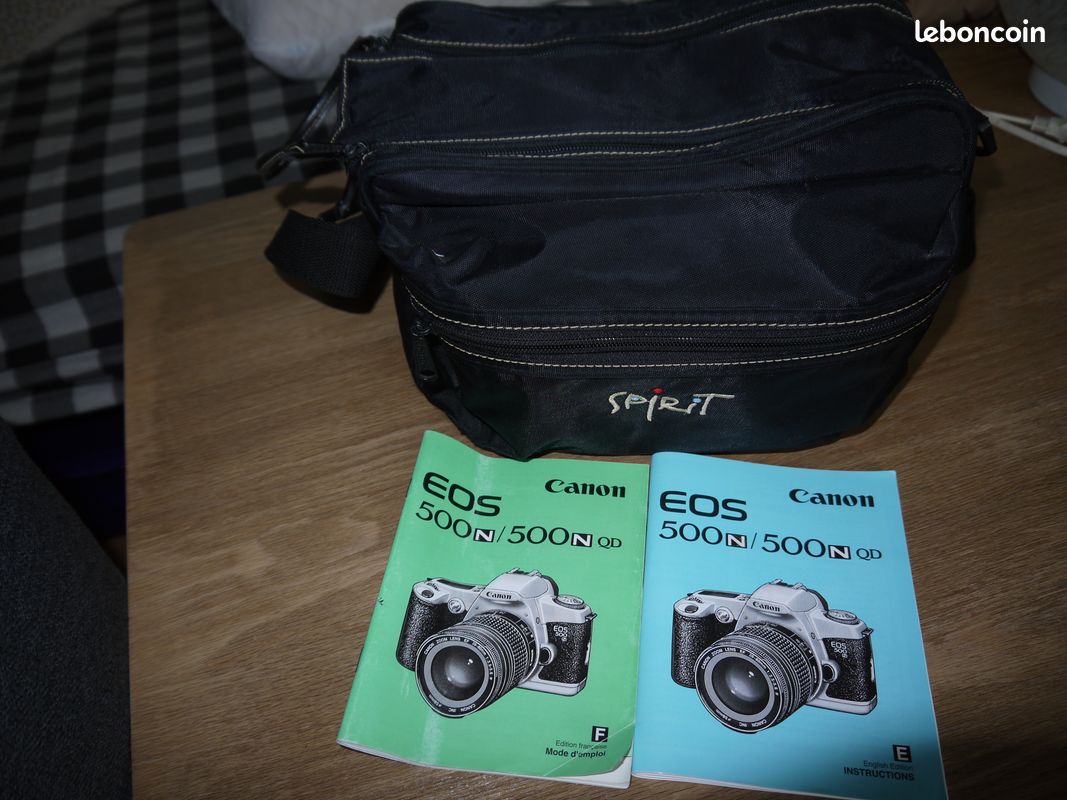 Appareil Photo Canon EOS 500 Avec Objectif Et Sacoche – Argenté, 35mm, état TBE
