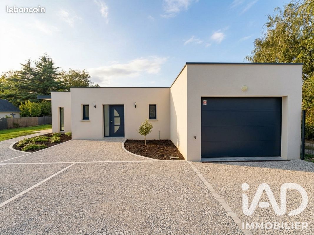 Maison 5 pièces 141 m² · à Savigné-sur-Lathan · 141 m² · 298 500 €