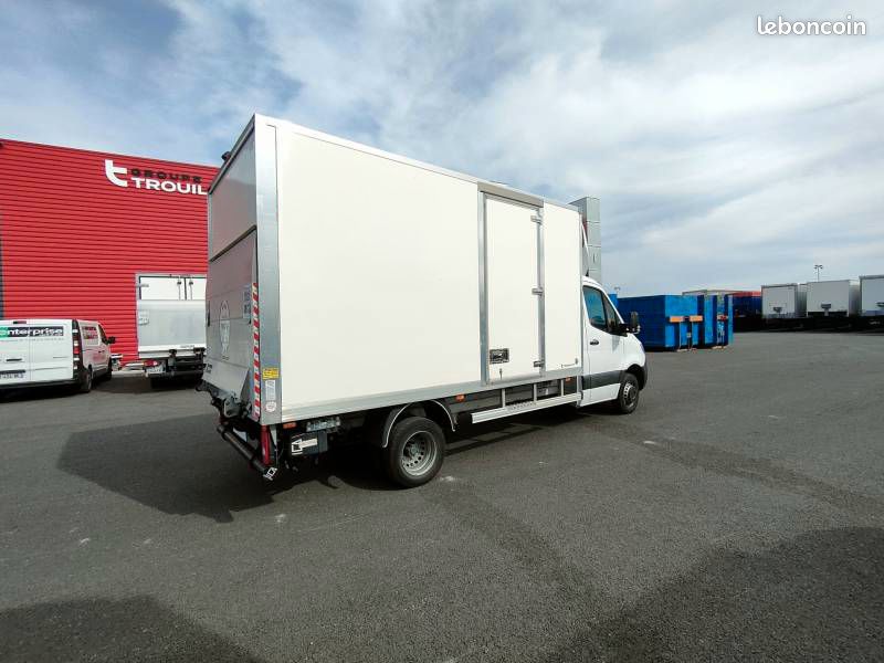 Mercedes Sprinter CHASSIS CABINE 20M3 FOURGON HAYON 3.5 T (image 5)