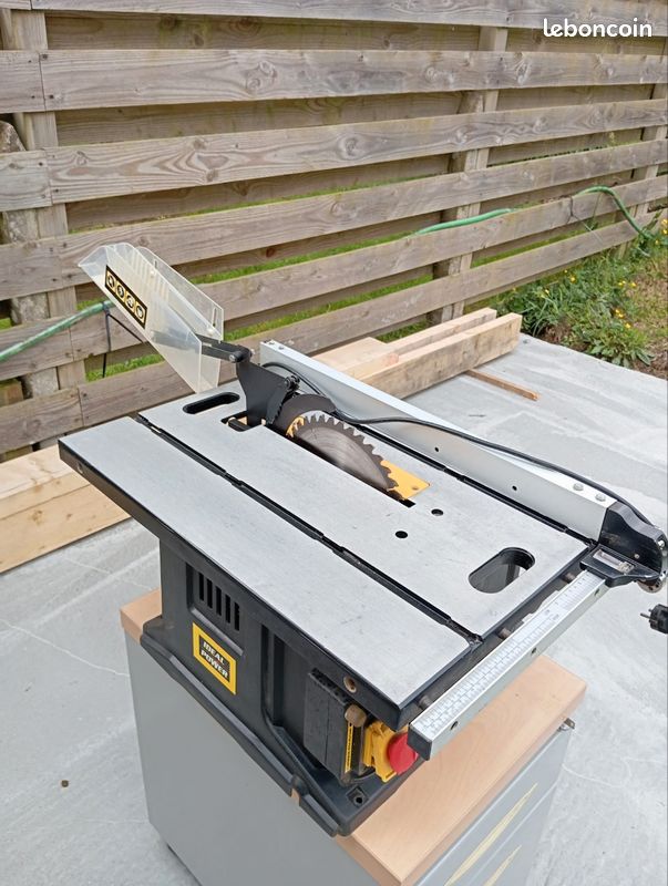 2 Phares Tracteur H4 Avec Ampoules - Feux De Route, Croisement Et Position - Compatibles Case IH, Fendt Et Autres - Neuf Sous Emballage