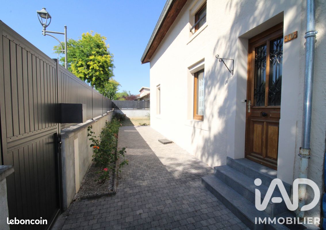 Maison 5 pièces 126 m² · à Saint-Nicolas-de-Port · 126 m² · 242 000 €