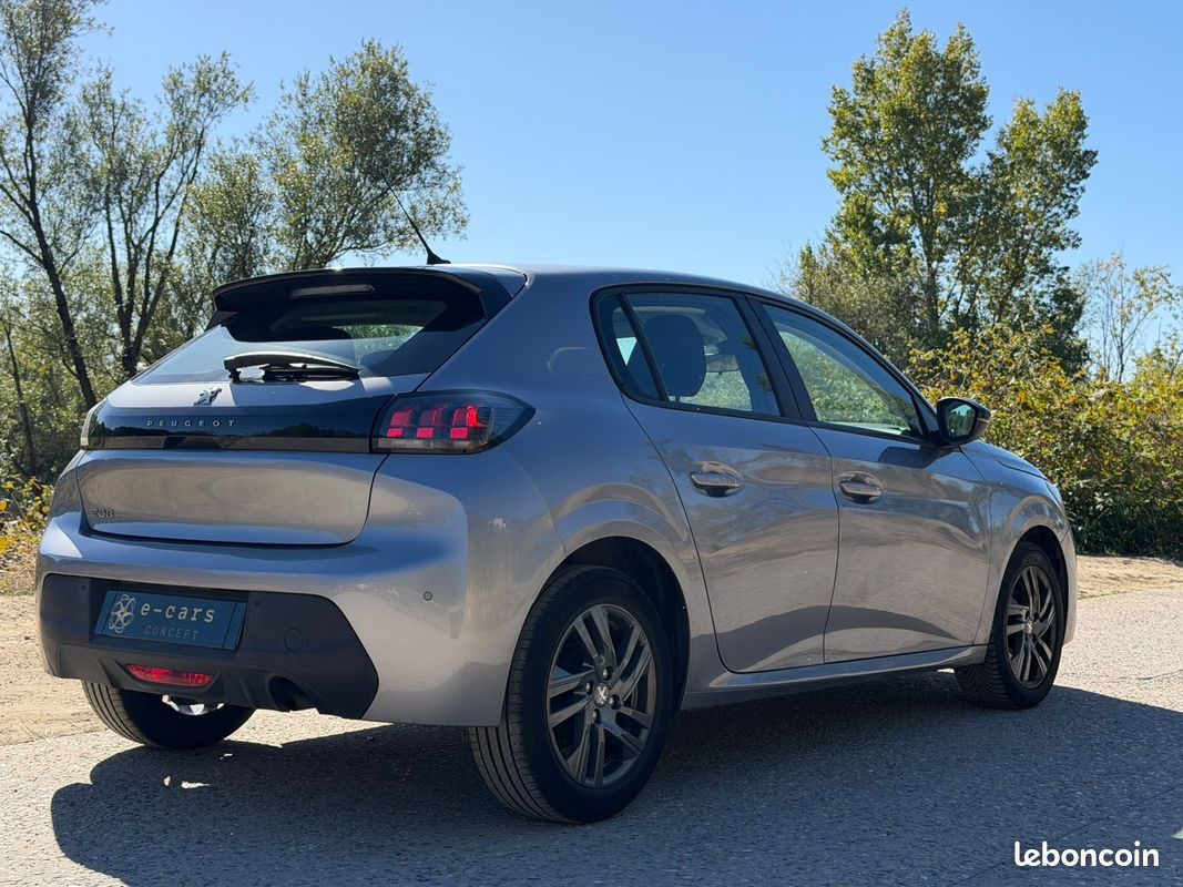 Peugeot 208 1,2 Puretech 75ch buisness (image 5)