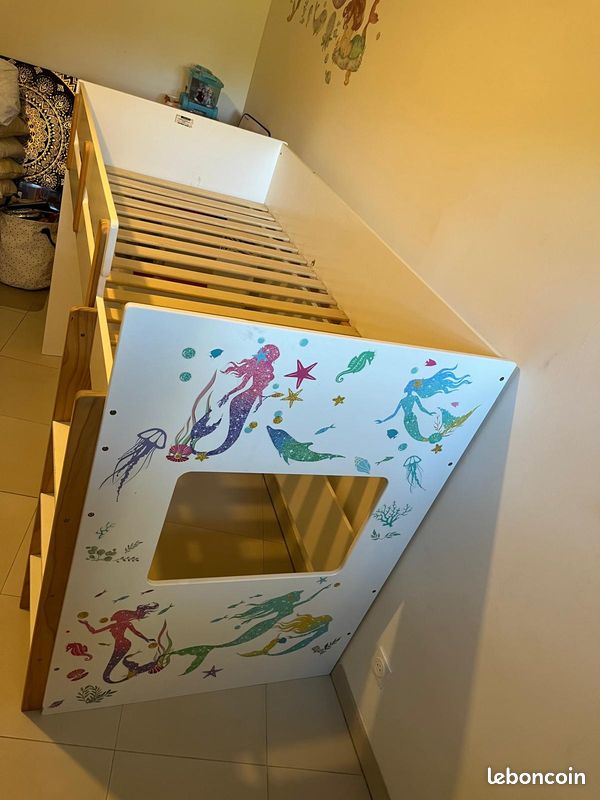 Lit Mezzanine (image 2)