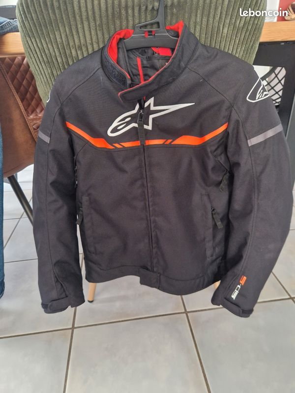 Blouson moto enfant Alpinestars 9/10 ans (140 cm)
Blouson moto Alpinestars 9/10 ans (140 cm) (image 1)