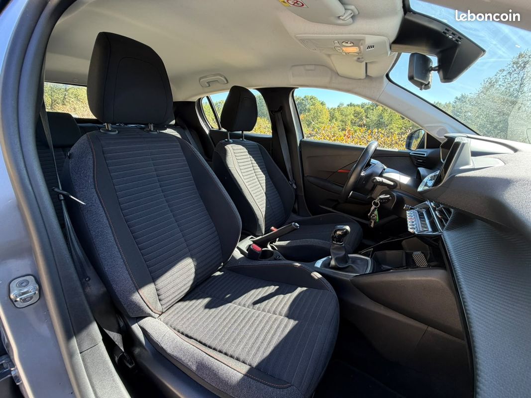 Peugeot 208 1,2 Puretech 75ch buisness (image 10)