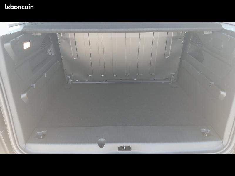 Citroen Berlingo Van XL 950kg BlueHDi 130ch S&S EAT8 Pack Premium Connect (image 5)