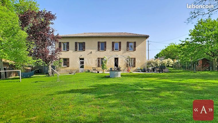 Maison 5 pièces 140 m²