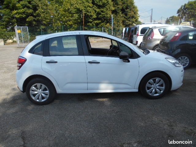 CITROEN C3 HDI ATTRACTION 70 CH 1er MAIN DISTRIBUTON FAIT (image 5)