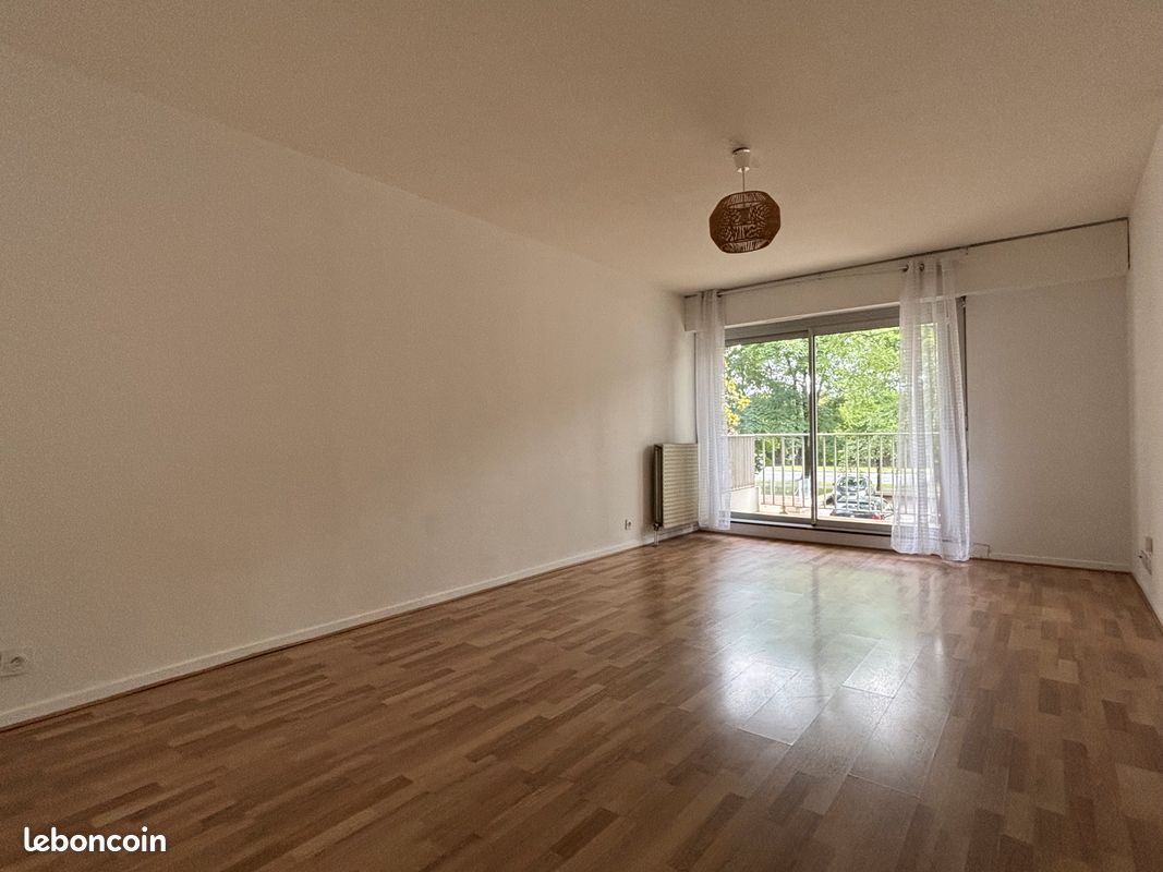 Appartement 2 pièces 60 m² · à Pau · 59,9 m² · 650 €/mois