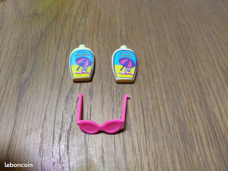 Lot de 25 accessoires et meubles pour poupées comme Barbie, Steffi etc... Années 90's (image 10)
