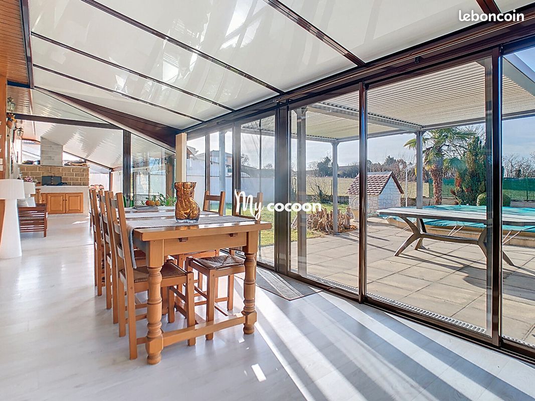 Maison 5 pièces 143 m² · à Sainte-Julie · 143 m² · 380 000 €