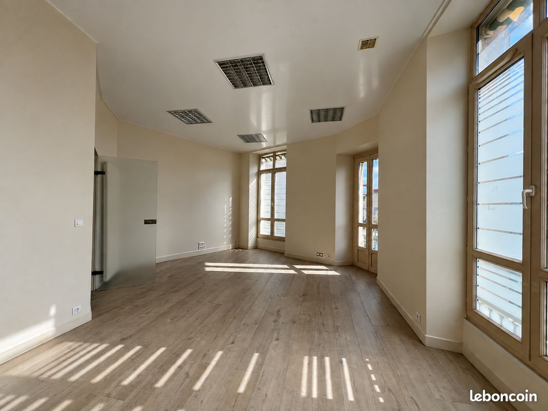 Appartement 10 pièces 188 m² · à Le Mans · 188 m² · 260 000 €