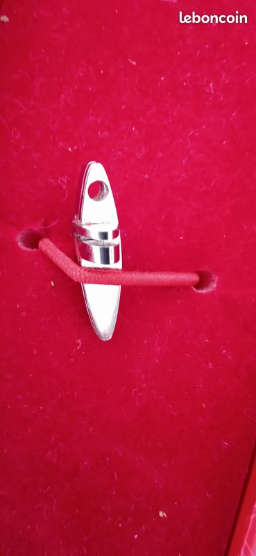 Croix en acier (image 3)