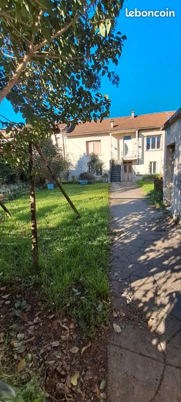 Appartement 7 pièces 175 m² · à Alès · 175 m² · 195 000 €