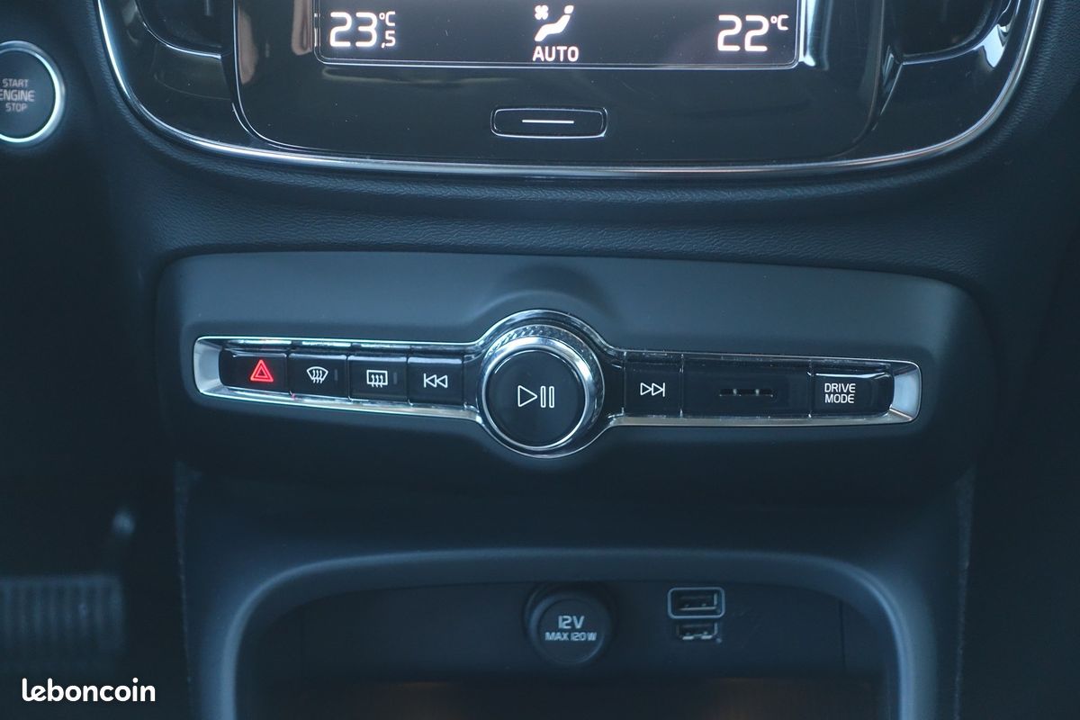 XC40 T4 Hybride Rechargeable Geartronic Inscription 211ch Cuir sport/Gps Europe/Carplay/Accès confort/Régulateur/1*Main/Garantie 12 mois (image 10)