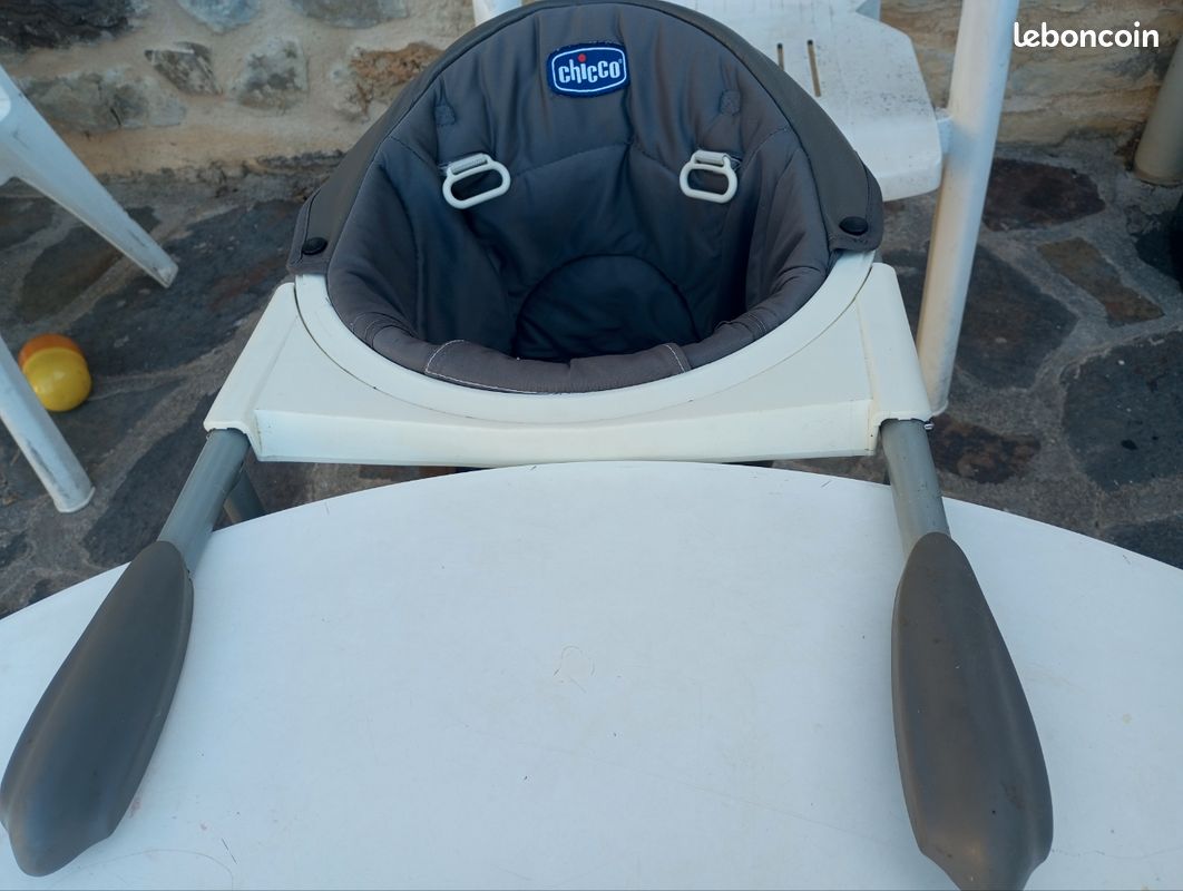 Siège bébé de table pivotant (image 2)