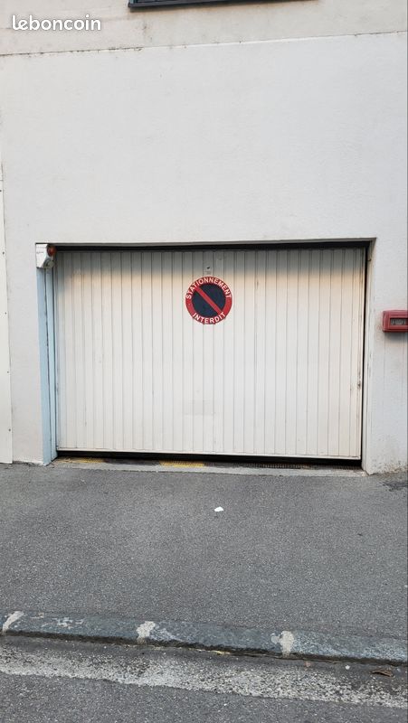 Vends parking n° 27 (image 1)