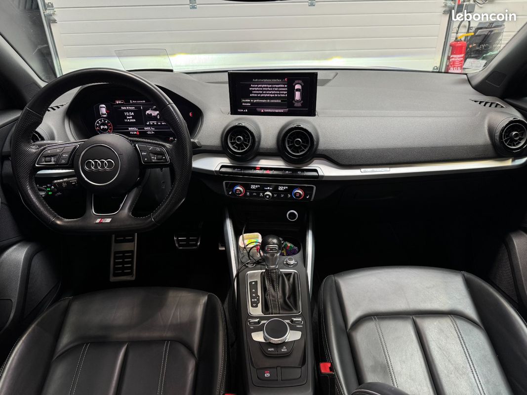 AUDI Q2 40 TFSI 190 S tronic 7 Quattro S Line + CARPLAY + TOIT OUVRANT + AFFICHAGE TETE HAUTE + SIÈGES CHAU (image 9)