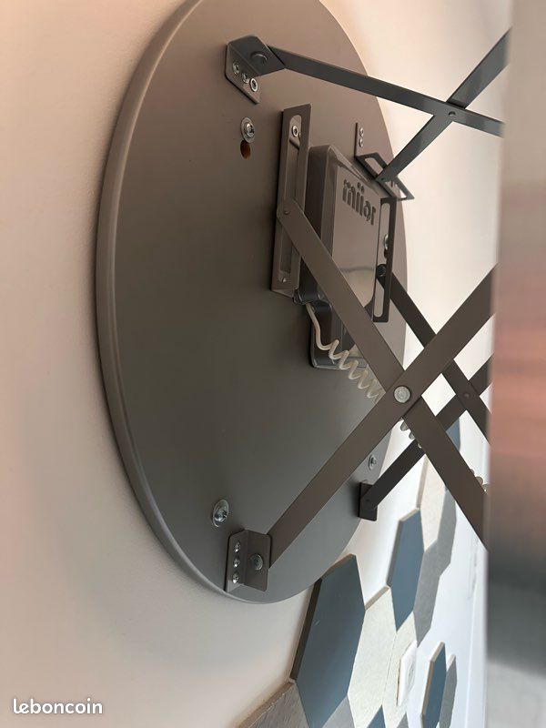Miroir rond avec led à tirer (image 3)