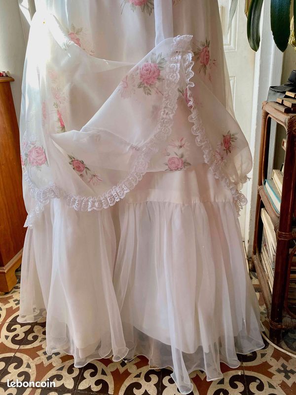 jolie combinaison&fond de robe vintage jolie dentelle T 40 ref 50WOO