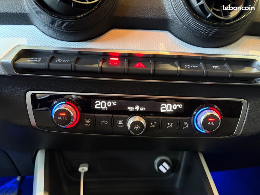 AUDI Q2 30 TFSI 116cv BVM6 - Régulateur/Limiteur de vitesse - Radar de recul - Bluetooth (image 14)