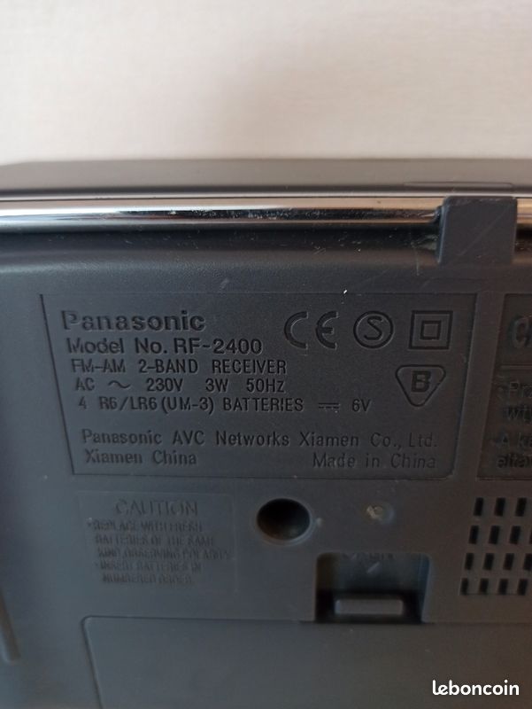 Panasonic RF-2400 A/F AC/DC Portable Radio