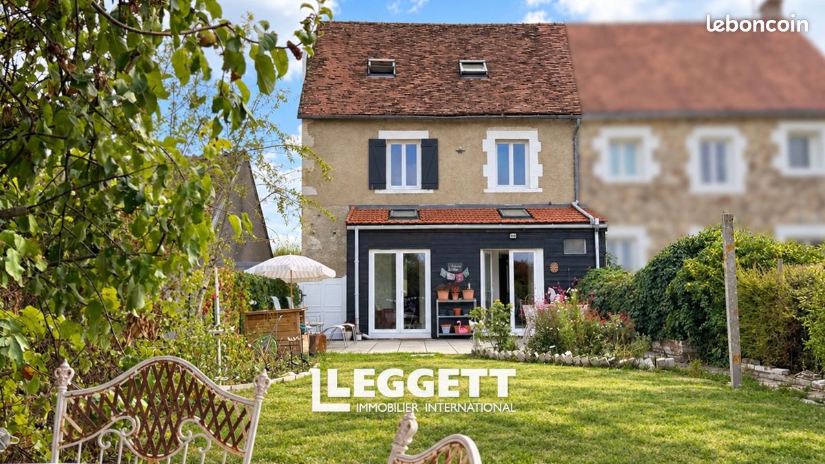 Maison 10 pièces 112 m² · à Liglet · 112 m² · 134 000 €