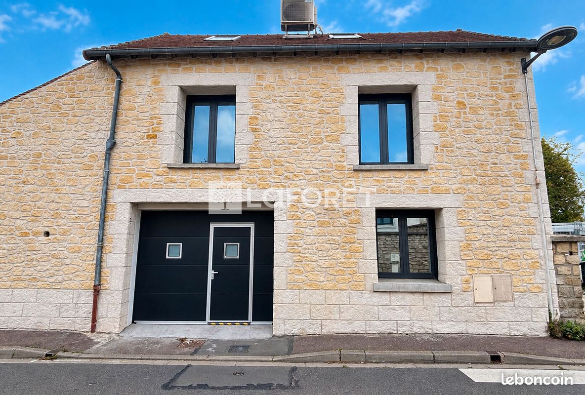 Maison 4 pièces 90 m² · à Maurecourt · 90 m² · 318 000 €