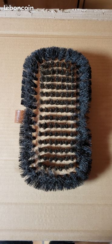 Brosse a parquet ancienne (image 2)