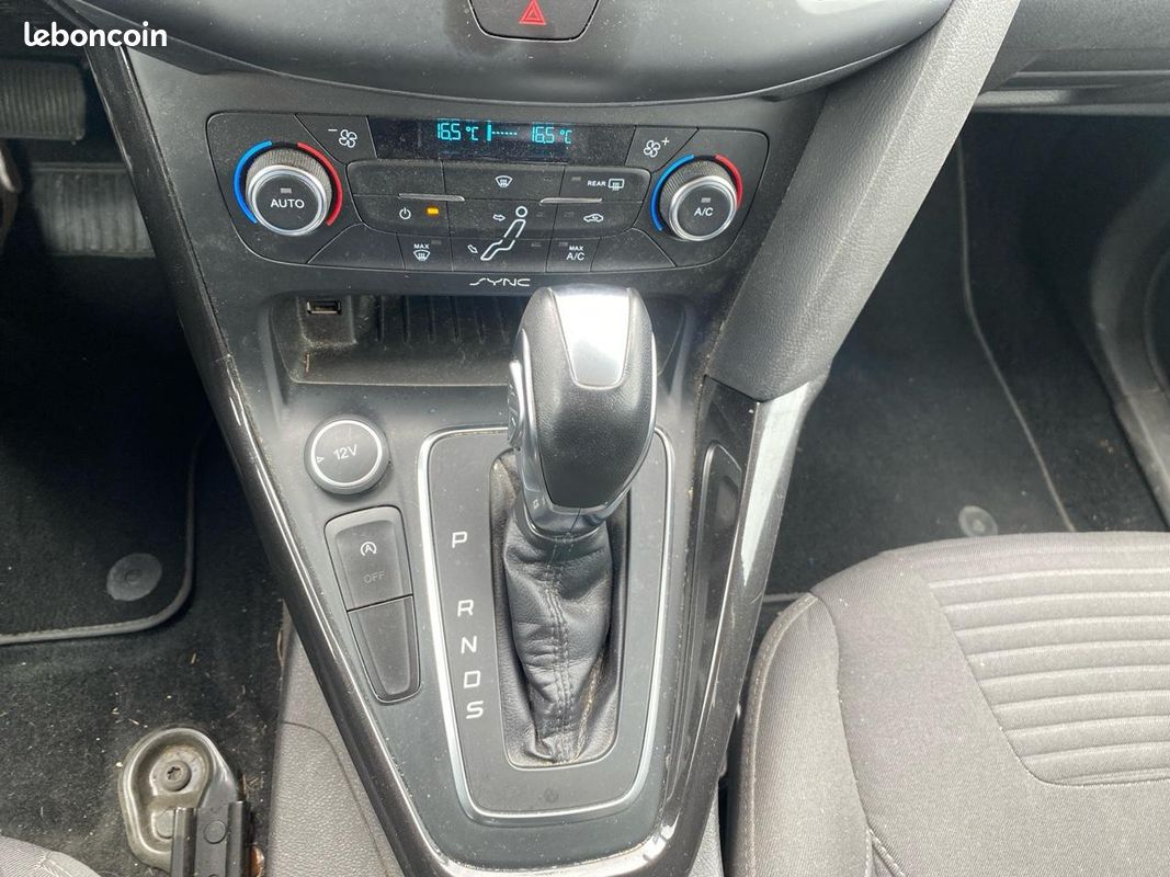 FORD FOCUS 1.5 ecoboost 182 titanium (image 21)